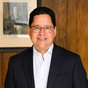 Dr. Javier Viera